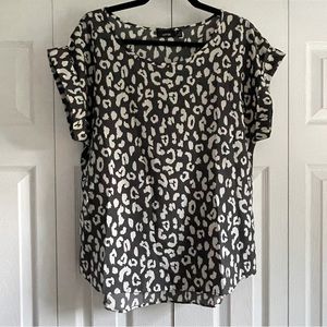 Gray animal print top